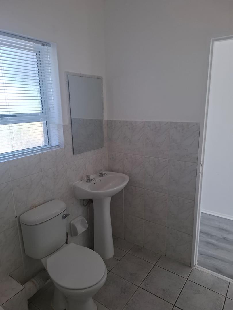 2 Bedroom Property for Sale in Pinelands Western Cape